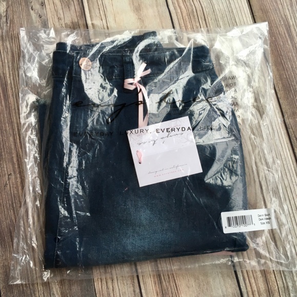 Evy’s Tree Denim Skirt in Dark Wash - NWT - Picture 4 of 8